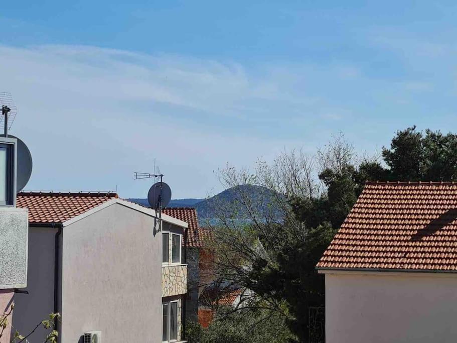 Appartamento Prostorný domov v nejkrásnější části Chorvatska Vodice Esterno foto